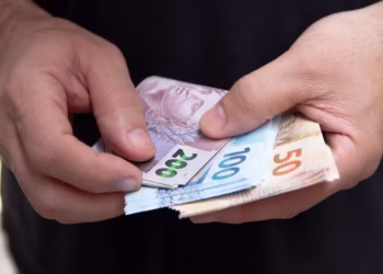 Salário mínimo será de R$ 1.621 em 2026; veja o que muda e como o valor foi calculado