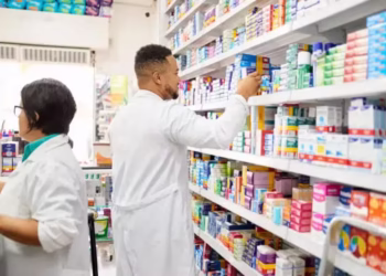 Fim da escala 6×1? Comissão do Senado aprova proposta que reduz jornada; o que acontece agora